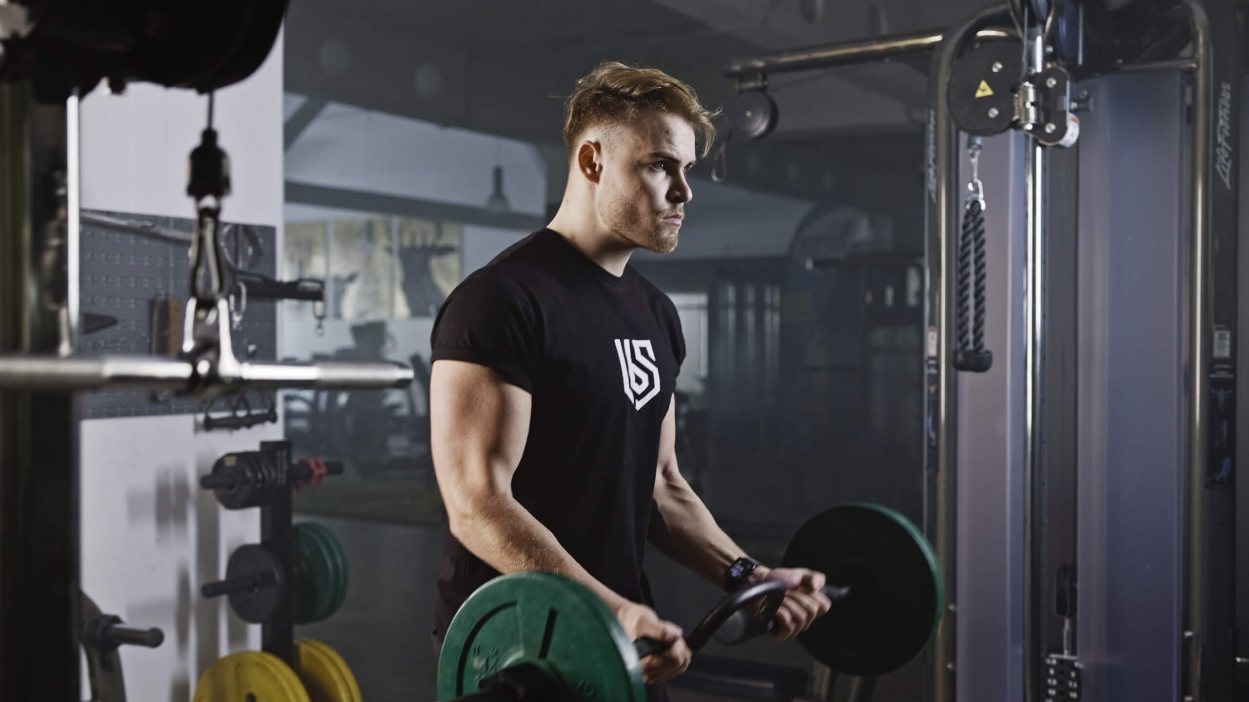 Björn Leber beim Training im Fitnessstudio